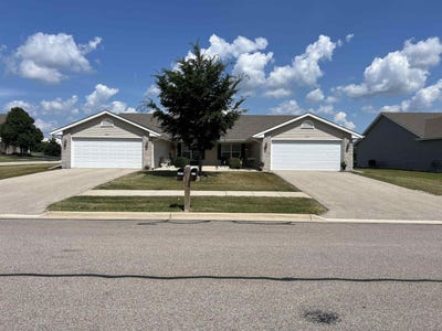 /international/us/4529-4531-squaw-valley-loves-park-il-110101088530/