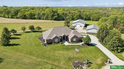 /international/us/15521-s-79th-circle-papillion-ne-110108171361/