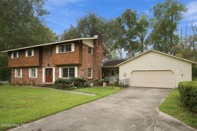 /international/us/107-broad-leaf-drive-plymouth-nc-110110367611/