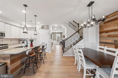 /international/us/269-high-rail-terrace-se-leesburg-va-110100764869/