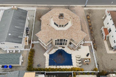 /international/us/7463-ocean-drive-avalon-nj-110098210538/