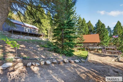 /international/us/5138-lakeview-drive-island-park-id-110110259875/