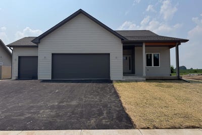/international/us/550-cross-plains-rockford-il-110101348520/