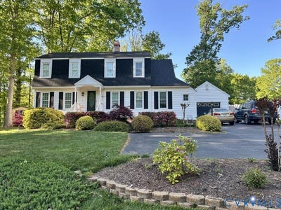/international/us/13106-queensgate-road-midlothian-va-110108664083/