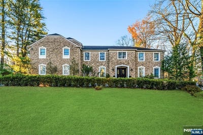/international/us/27-pine-hill-road-old-tappan-nj-110107776229/