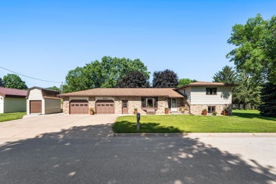 /international/us/655-48th-ave-winona-mn-110100722707/