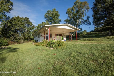 /international/us/2150-oakland-rd-sweetwater-tn-110110349892/