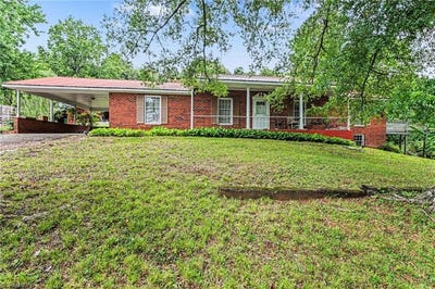 /international/us/1040-beechwood-road-king-nc-110108692374/