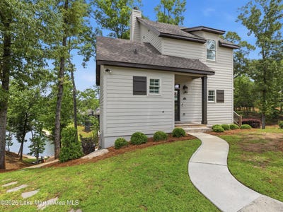 /international/us/56-village-loop-dadeville-al-110107989637/