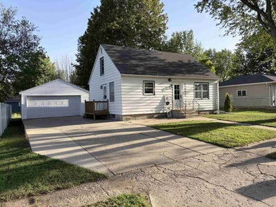 /international/us/121-7th-st-sw-sioux-center-ia-110108119402/
