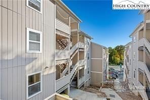 /international/us/229-e-king-street-boone-nc-110108204764/