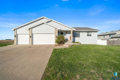 /international/us/4312-n-montana-ave-sioux-falls-sd-110108694605/