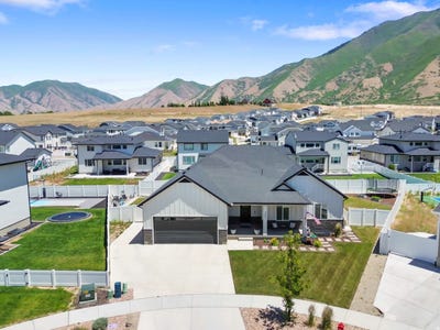 /international/us/3407-s-pinyon-ln-mapleton-ut-110108542676/