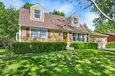 /international/us/390-cornell-lane-elgin-il-110108614760/