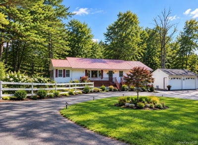 /international/us/43-melody-lake-drive-monticello-ny-110110356408/