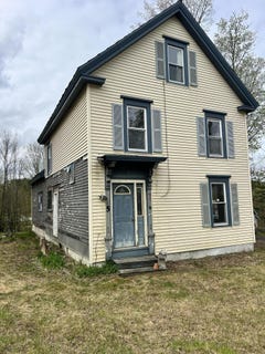 /international/us/5-high-street-dover-foxcroft-me-110107879693/