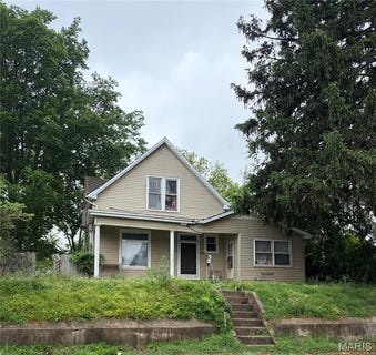 /international/us/205-s-pacific-street-cape-girardeau-mo-110107882756/