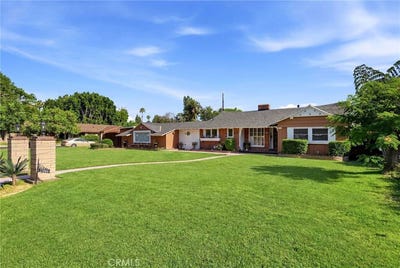 /international/us/17066-chase-street-sherwood-forest-ca-110108068799/