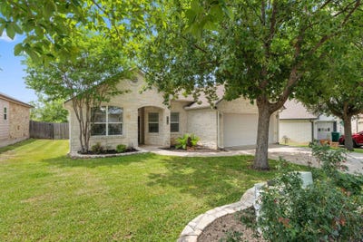 /international/us/417-spyglass-st-meadowlakes-tx-110107881907/