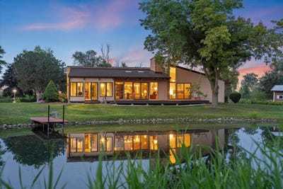 /international/us/w3937-county-road-n-sheboygan-falls-wi-110119585539/