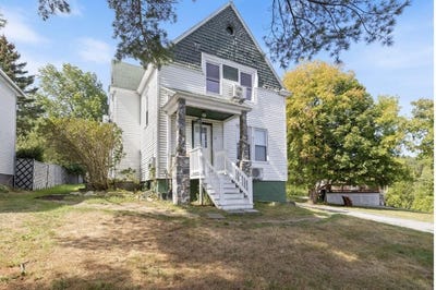 /international/us/154-madison-street-auburn-me-110107653726/