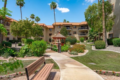 /international/us/10330-w-thunderbird-boulevard-sun-city-az-110107857987/