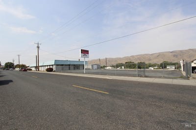/international/us/1246-1252-chestnut-st-clarkston-wa-110102219738/