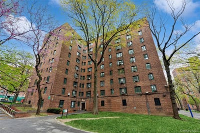 /international/us/1585-unionport-road-bronx-ny-110107534893/