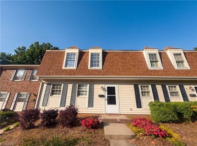 /international/us/3229-regents-park-lane-greensboro-nc-110107614578/