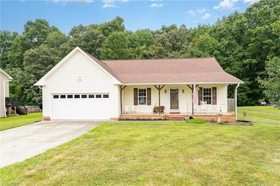 /international/us/248-summit-drive-mocksville-nc-110101192838/