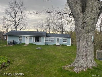 /international/us/3775-ferdinand-drive-rubicon-twp-mi-110108010753/