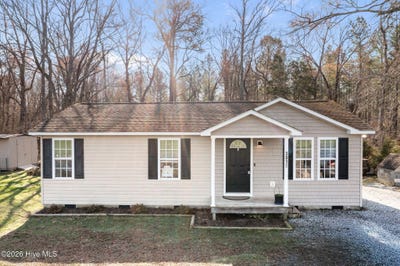 /international/us/3015-staley-snow-camp-road-siler-city-nc-110106327840/