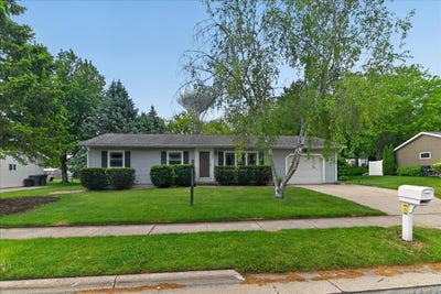 /international/us/1425-hyland-drive-stoughton-wi-110108386356/