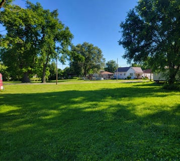 /international/us/108-w-4th-st-macon-mo-110108801195/