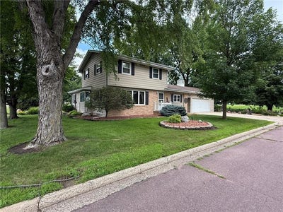 /international/us/1134-10th-street-westbrook-mn-110101050816/