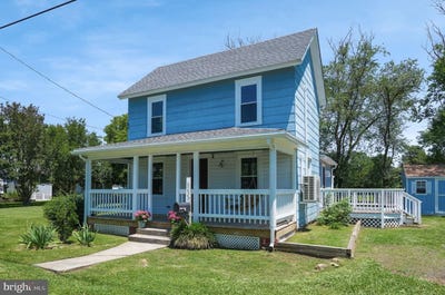 /international/us/6033-lewis-st-chincoteague-island-va-110100468510/