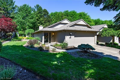 /international/us/13192-olympus-way-strongsville-oh-110108356672/