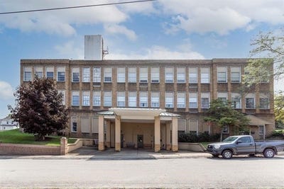 /international/us/300-union-street-port-marion-pa-110101299164/