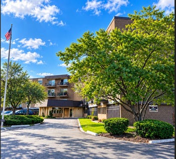 /international/us/9820-s-pulaski-road-oak-lawn-il-110120515300/