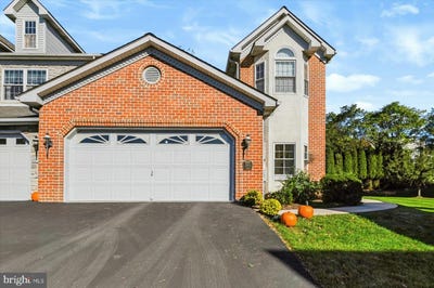 /international/us/2833-oakwood-drive-harrisburg-pa-110120625494/