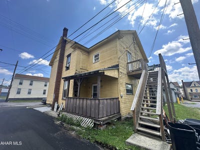 /international/us/707-709-20th-street-altoona-pa-110100849334/