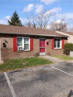 /international/us/31-elm-street-struthers-oh-110107038991/