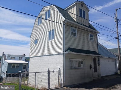 /international/us/1548-w-independence-street-coal-township-pa-110108409516/