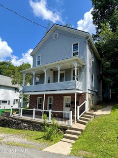 /international/us/68-owego-street-fell-township-pa-110101244805/