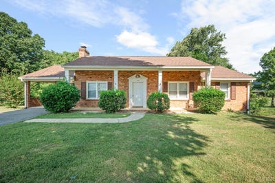 /international/us/124-jonathan-street-madison-heights-va-110108976845/