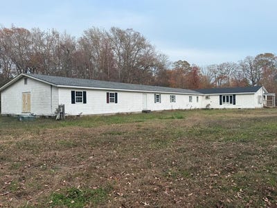 /international/us/27193-saxis-rd-temperanceville-va-110103647630/