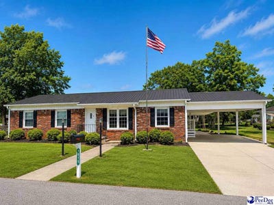 /international/us/1075-sullivan-st-turbeville-sc-110108575917/