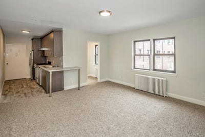 /international/us/103-lawson-street-hempstead-ny-110108717996/