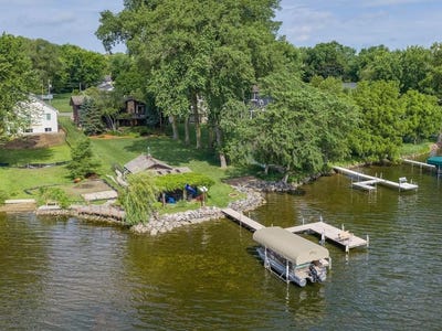 /international/us/1519-14th-avenue-nw-new-brighton-mn-110108880020/