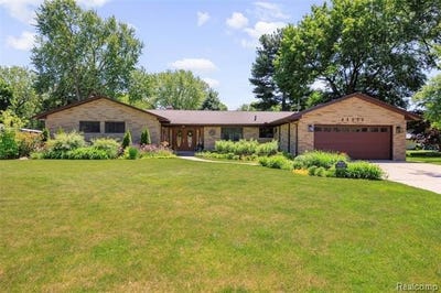 /international/us/44134-harmony-lane-van-buren-twp-mi-110108706125/